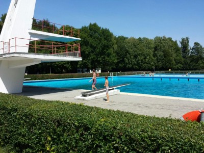 Sommerbadespaß im Freibad Weißenfels