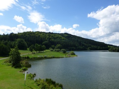 Blick auf die Liegewiese