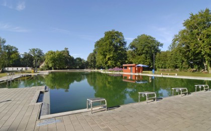 Becken im Naturbad Maria Einsiedel