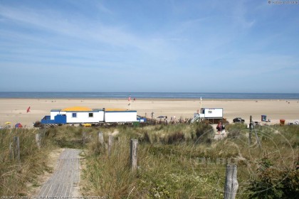 Wiesen- und Strandblick