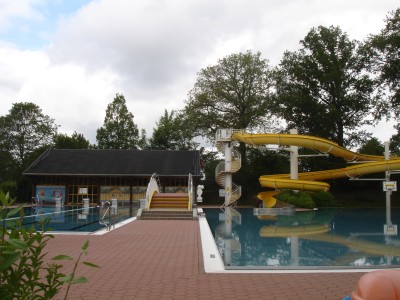 wunderschönes Freibad "Wasserwelt" in Steinigtwolmsdorf