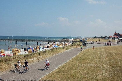 Strand- und Meerblick auf die Ostsee