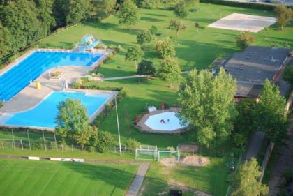 Freibad Burgsinn von oben