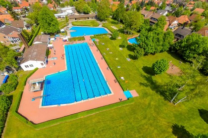 Freibad Uetze von oben