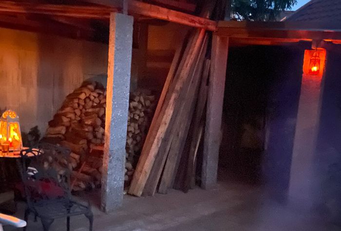 Holzlager Hütte