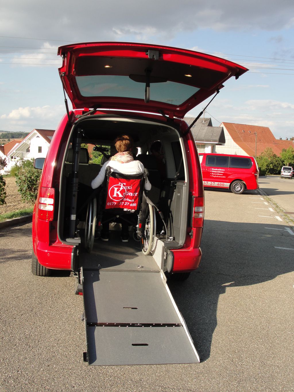 Nutzerfoto 1 Taxi Kröner Kranken-, Dialyse-, Kurierfahrten, Flughafentransfer, Rollstuhlbeförderung