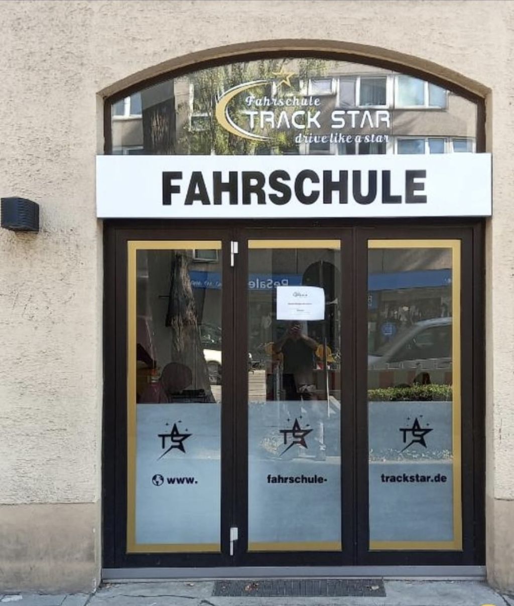 Nutzerfoto 7 Fahrschule TrackStar