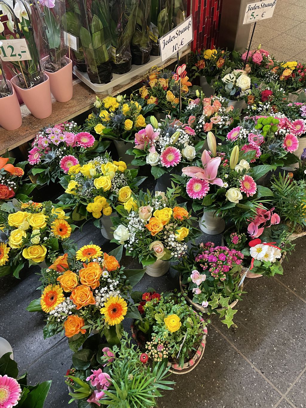 Nutzerfoto 2 Blumenladen Ubhf Alt Mariendorf Cong Tuan Nguyen Einzelunternehmen Nutzerfoto 2 Blumenladen Ubhf Alt Mariendorf Cong Tuan Nguyen Einzelunternehmen
