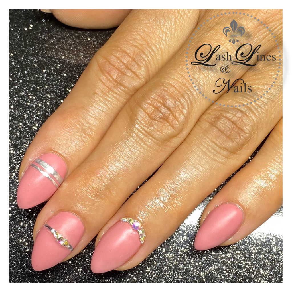 Nutzerfoto 6 LashLines & Nails