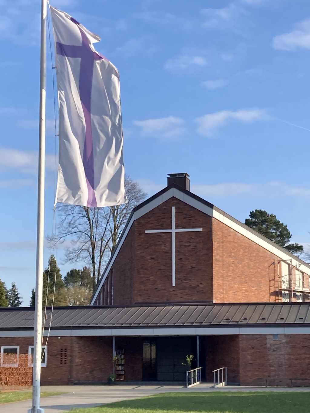 Nutzerfoto 1 Heilig-Geist-Kirche - Ev.-Luth. Heilig-Geist-Kirchengemeinde Pinneberg