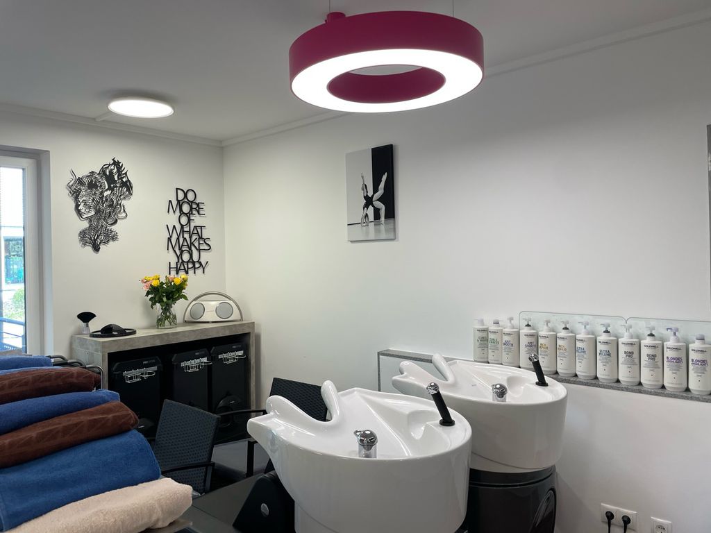Nutzerfoto 3 Friseur KaroSchnitt Nutzerfoto 3 Friseur KaroSchnitt