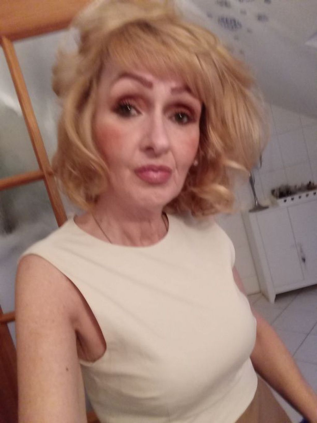 Nutzerfoto 1 Karnath Diane Mathenachhilfe