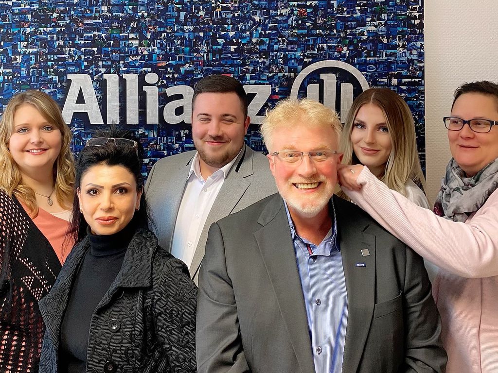 Nutzerfoto 3 Allianz Versicherung Sebastian Tomalla Hauptvertretung Nutzerfoto 3 Allianz Versicherung Sebastian Tomalla Hauptvertretung