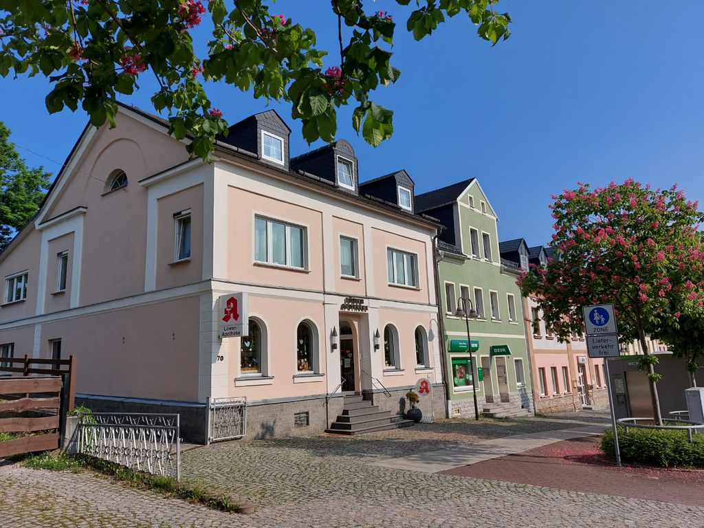 Nutzerfoto 1 Löwen Apotheke Neustädtel