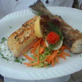 Hotel & Restaurant Gastmahl des Meeres bereitgestellt von Das &Ouml;rtliche