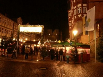 Duderstädter Weihnachtsmarkt am historischen Rathaus