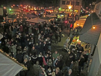 Weihnachtsmarkt in Oberfell am 1. Advent