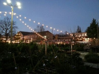 Weihnachtsbaum Verkauf auf dem Späthschen Weihnachtsmarkt!