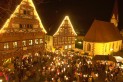 Zum Weihnachtsmarkt