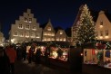 Zum Weihnachtsmarkt