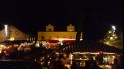 Zum Weihnachtsmarkt