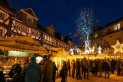 Zum Weihnachtsmarkt